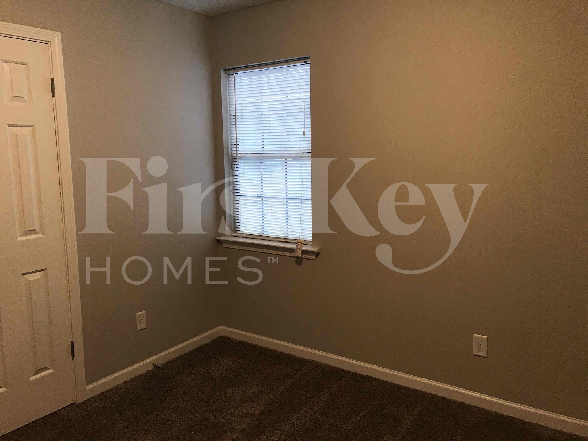 Building Photo - 6418 S Fawn Hollow Cir