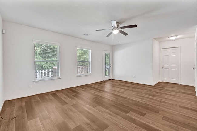 Building Photo - 184 Red Clover