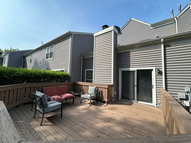 Building Photo - 1608 Pebble Beach Cir