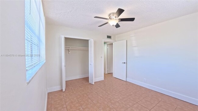 Building Photo - 1720 Funston St