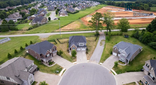 Building Photo - Gorgeous, Luxury home in Marymont Springs! Neighborhood pool and playground!