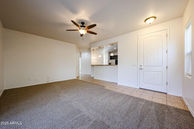 Building Photo - 3535 S Jasmine Dr