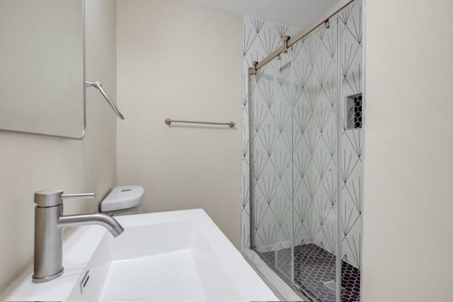 Building Photo - 3442 Longleaf Dr