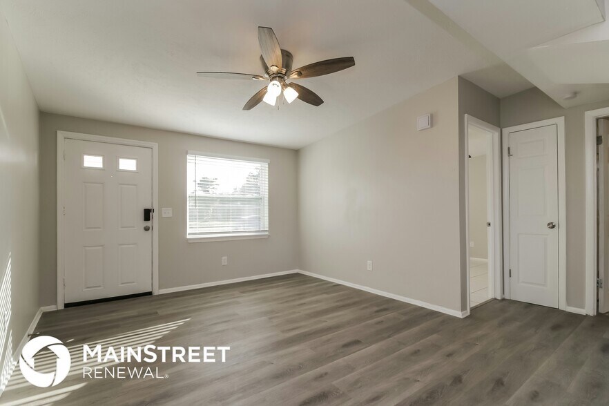 Building Photo - 7709 Sun Vista Way