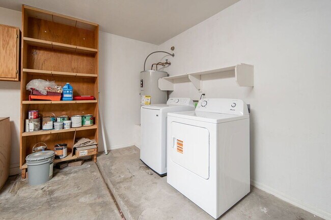 Building Photo - 14028 N 150th Ln