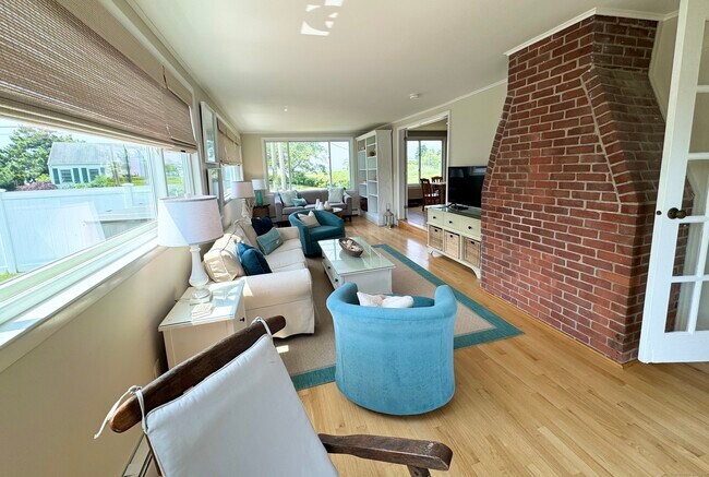 Building Photo - 179 Prospect Ave