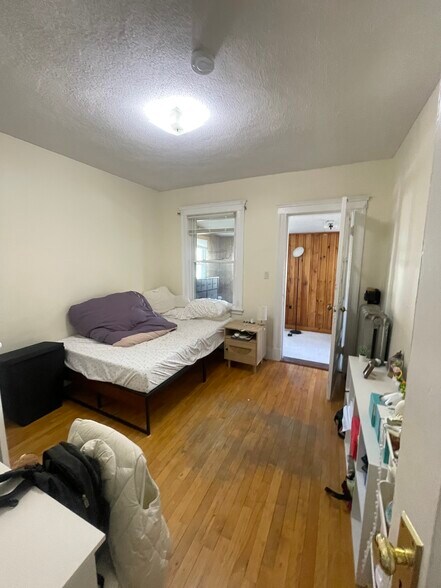 Bedroom - 44 Chetwynd Rd