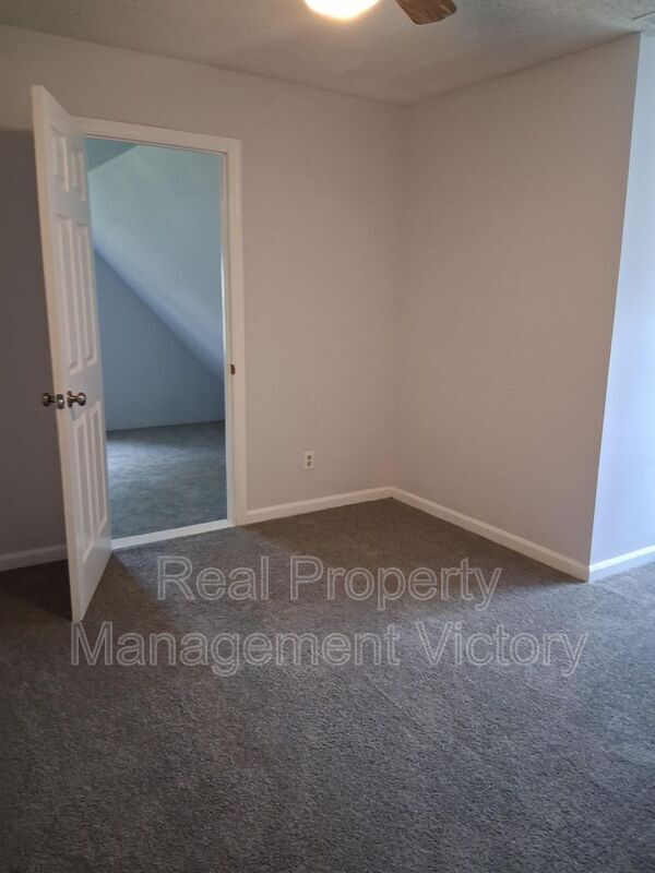 Building Photo - 1757 Tahiti Ln