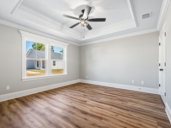 Building Photo - Spooktacular 3 Bedroom Available in Wakull...