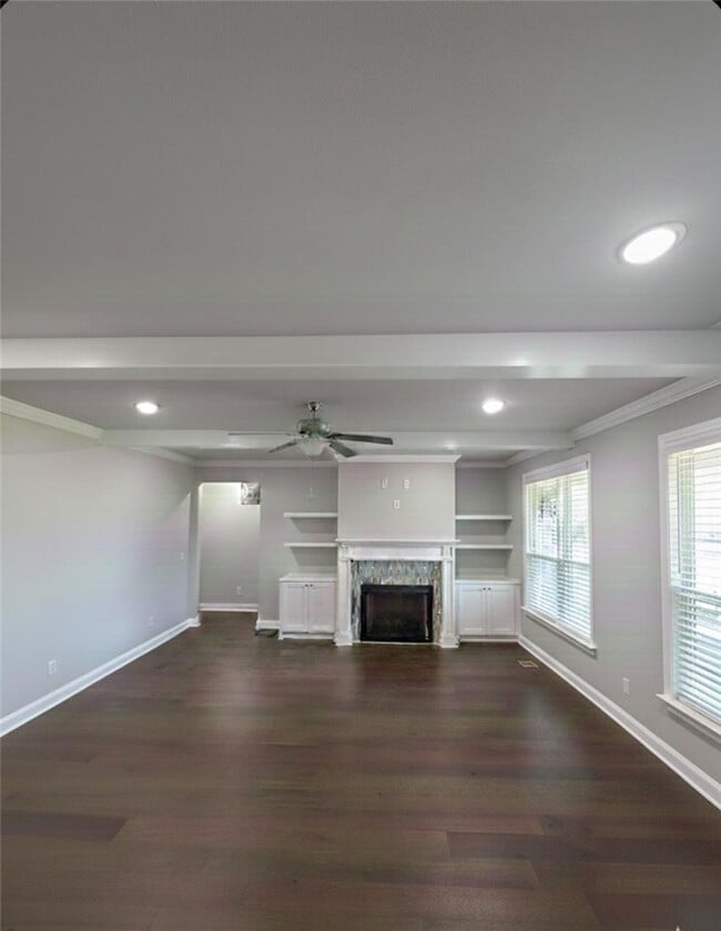 Building Photo - 431 Linda Ln