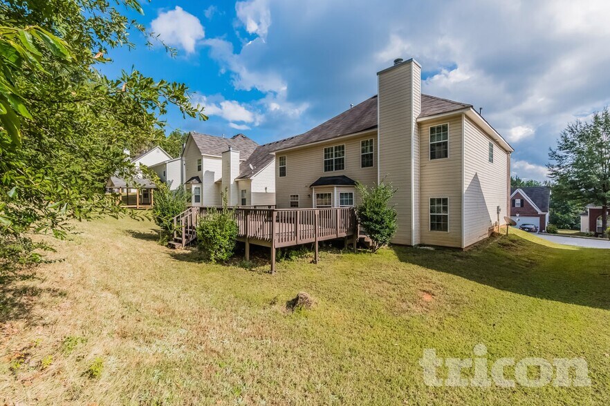 Building Photo - 2957 Jenkins Dr
