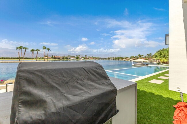 Building Photo - 83125 N Shore Dr