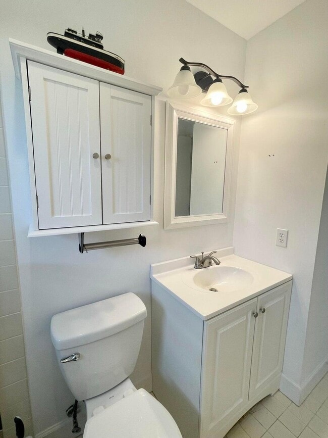 Building Photo - 4961 Dovewood Rd