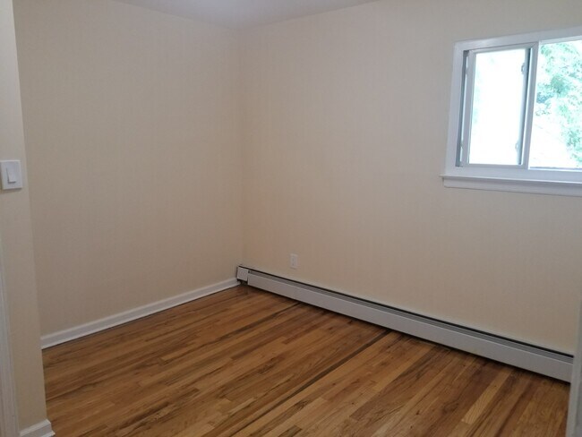 Building Photo - 8 Nostrand St
