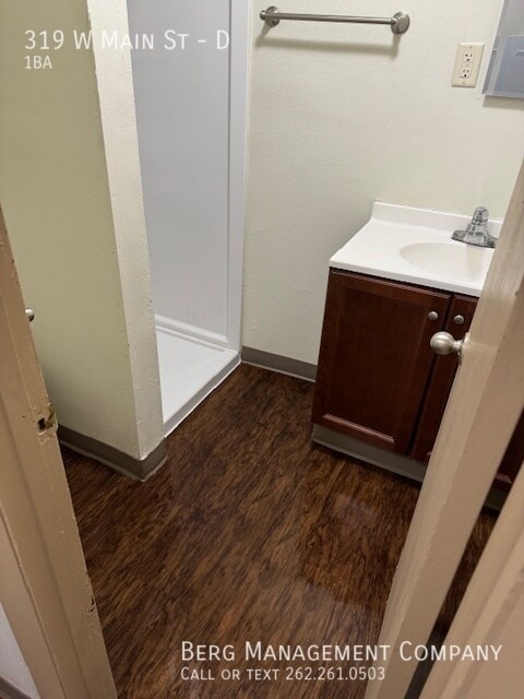 Building Photo - 319 W Main St