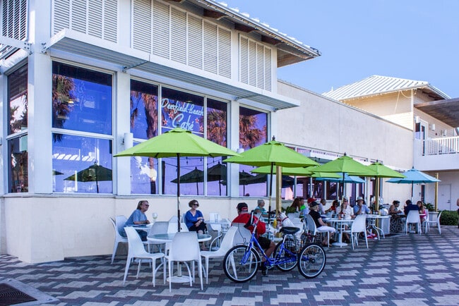 Building Photo - 1955 NE 4th St