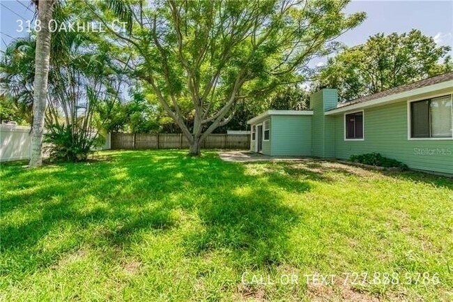 Building Photo - 318 Oakhill Ct