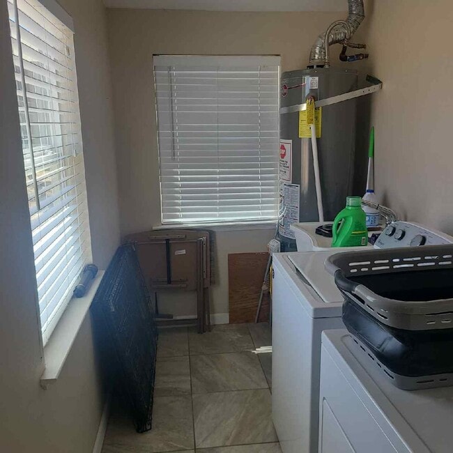 Building Photo - Charming 2 Bedroom 1 Bath Country Home!!!