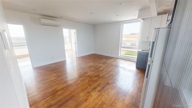 Building Photo - 138-28 Queens Blvd