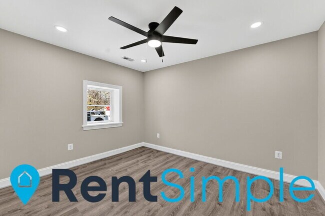 Building Photo - 5541 Sperryville Pike