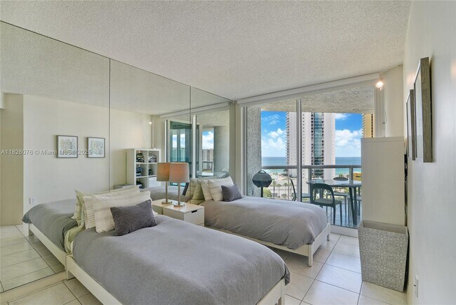 Building Photo - 16400 Collins Ave