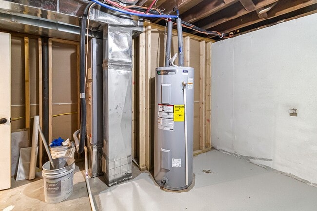 Building Photo - 181 SE State Rte 13