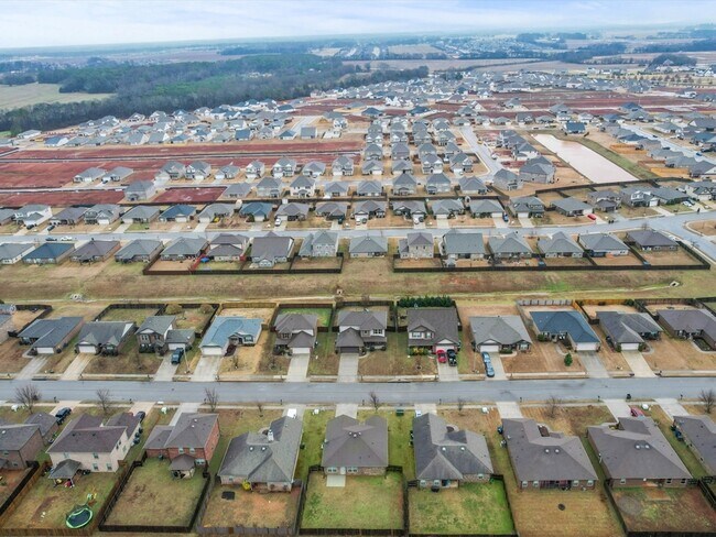 Building Photo - 148 Walkers Hill Rd