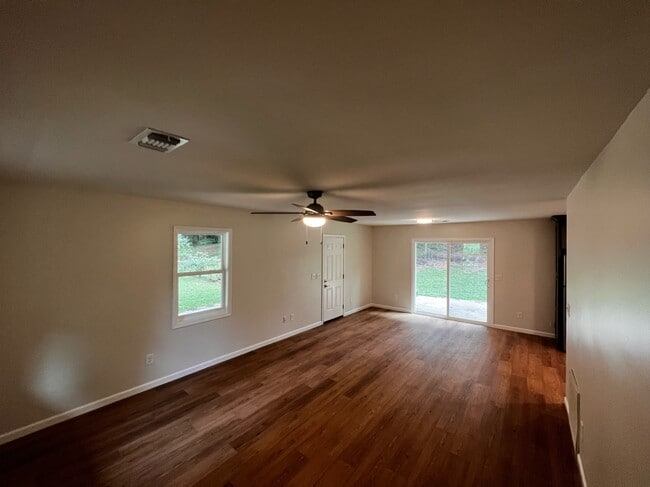 Building Photo - 3025 Barrett Ct