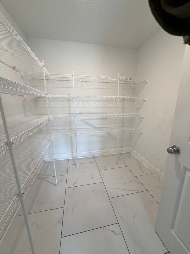 Building Photo - Newly Built 4-Bedroom Home for Rent in Old Heritage Neighborhood – Shelbyville, KY