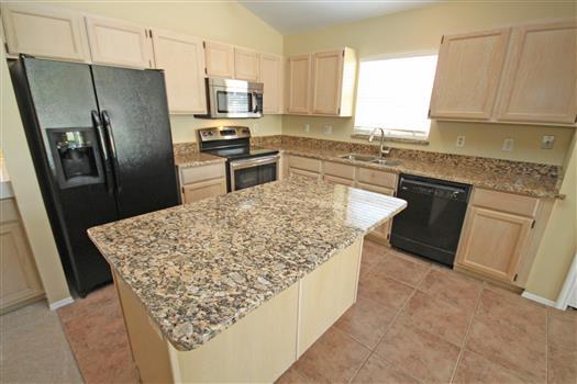 Building Photo - 1001 Black Willow Dr