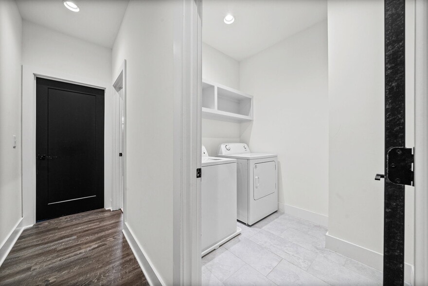 Building Photo - 408 Farris Ave