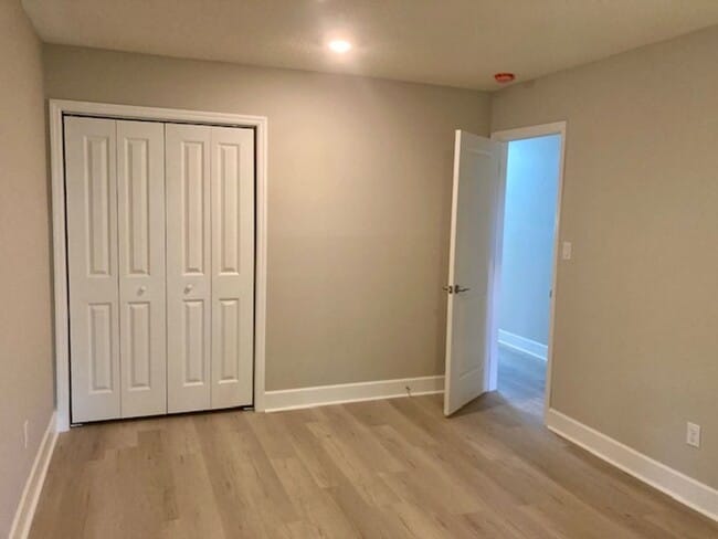 Building Photo - Islands Community Condo