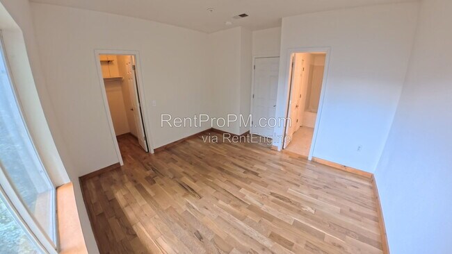 Building Photo - 4545 Wheaton Dr