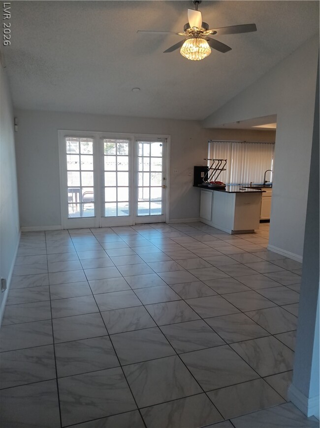 Building Photo - 6221 Peppermill Dr