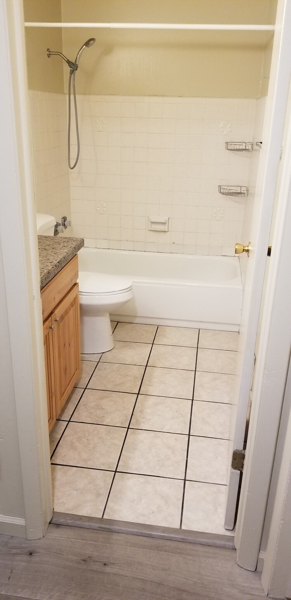 Building Photo - 3070 Eccles Ave