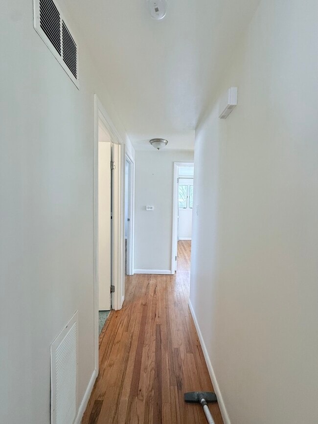 Building Photo - 1432 Concord Ln