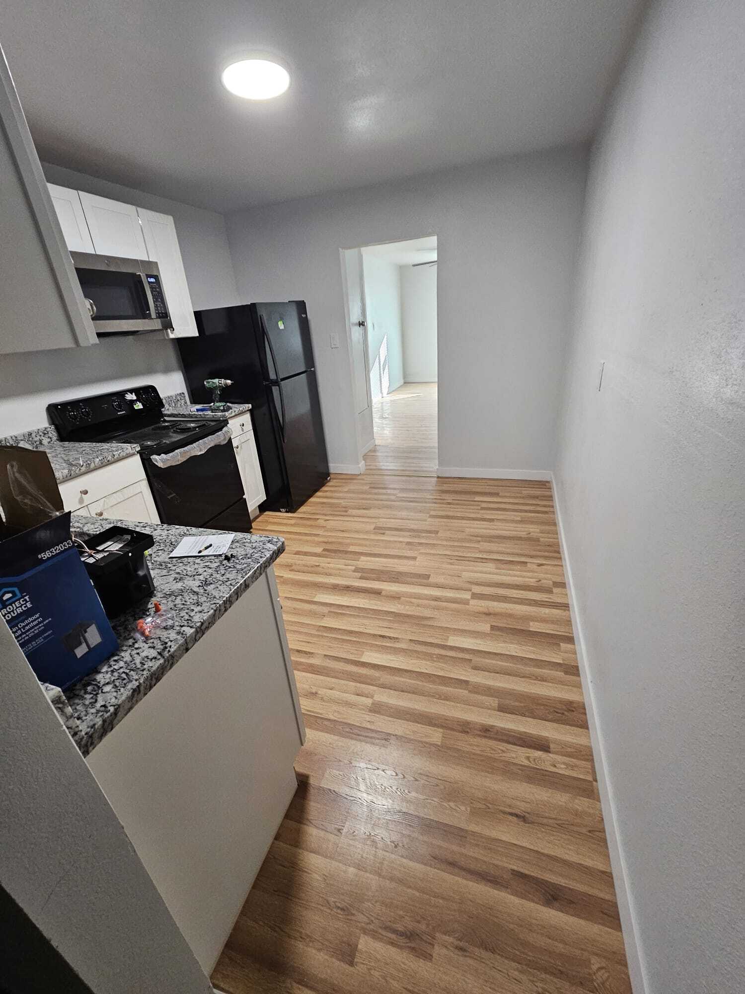 Kitchen - 241 Estancia Dr NW