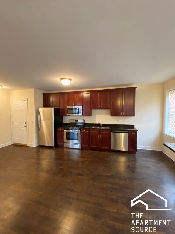 Building Photo - 4540 W George St