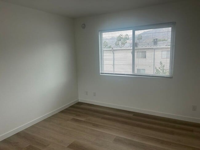 Building Photo - 8603 Fenwick St