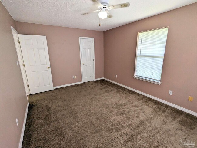 Building Photo - 7415 Lillie Ln