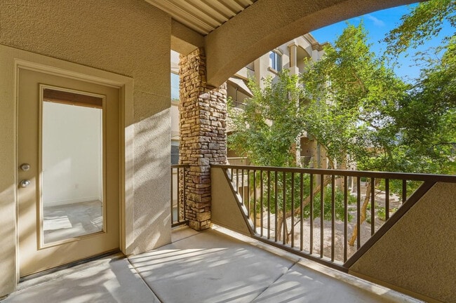 Building Photo - 5450 E Deer Valley Dr