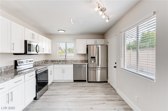 Building Photo - 1516 Saylor Way