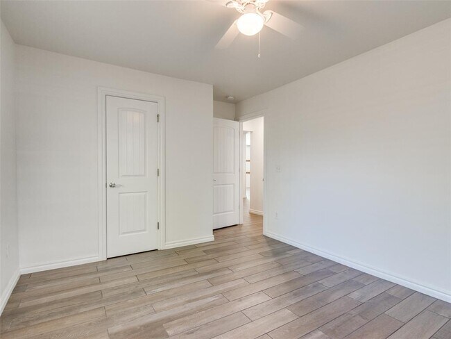 Building Photo - 4101 N Hammond Ave