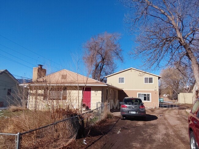 Primary Photo - 417 N Hollywood St