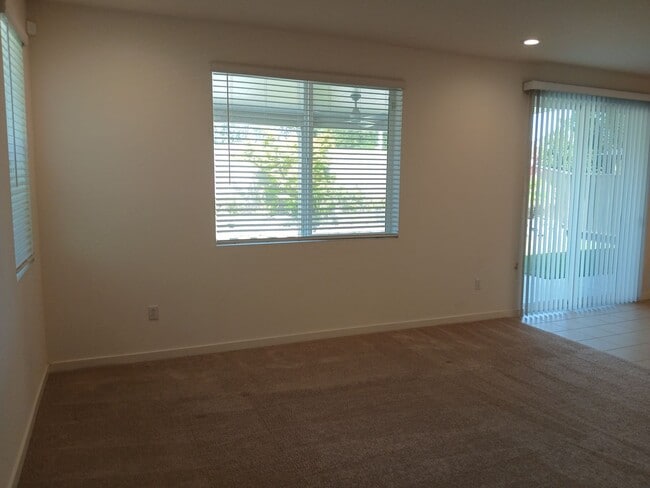 Building Photo - 1284 Warmth Ct