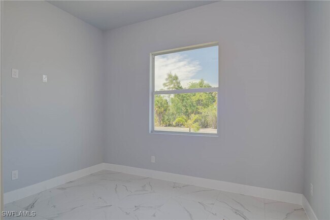 Building Photo - 3417 71st St W