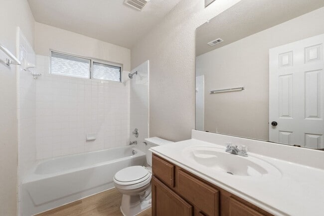 Building Photo - Gated Round Rock Ranch Lease | 3 Bed + Flex Space | 2,376 SF in The Enclave