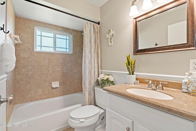 Building Photo - 8440 Frost St N