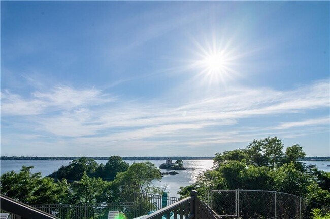 Building Photo - 23 Bullocks Point Ave