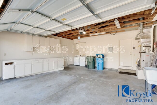 Building Photo - 343 Clydesdale Dr